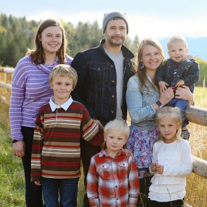 Photo of Nathan and Lindsey Wise